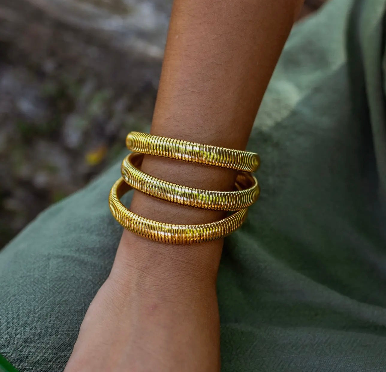 Earthbound Bangle ALCO 18k