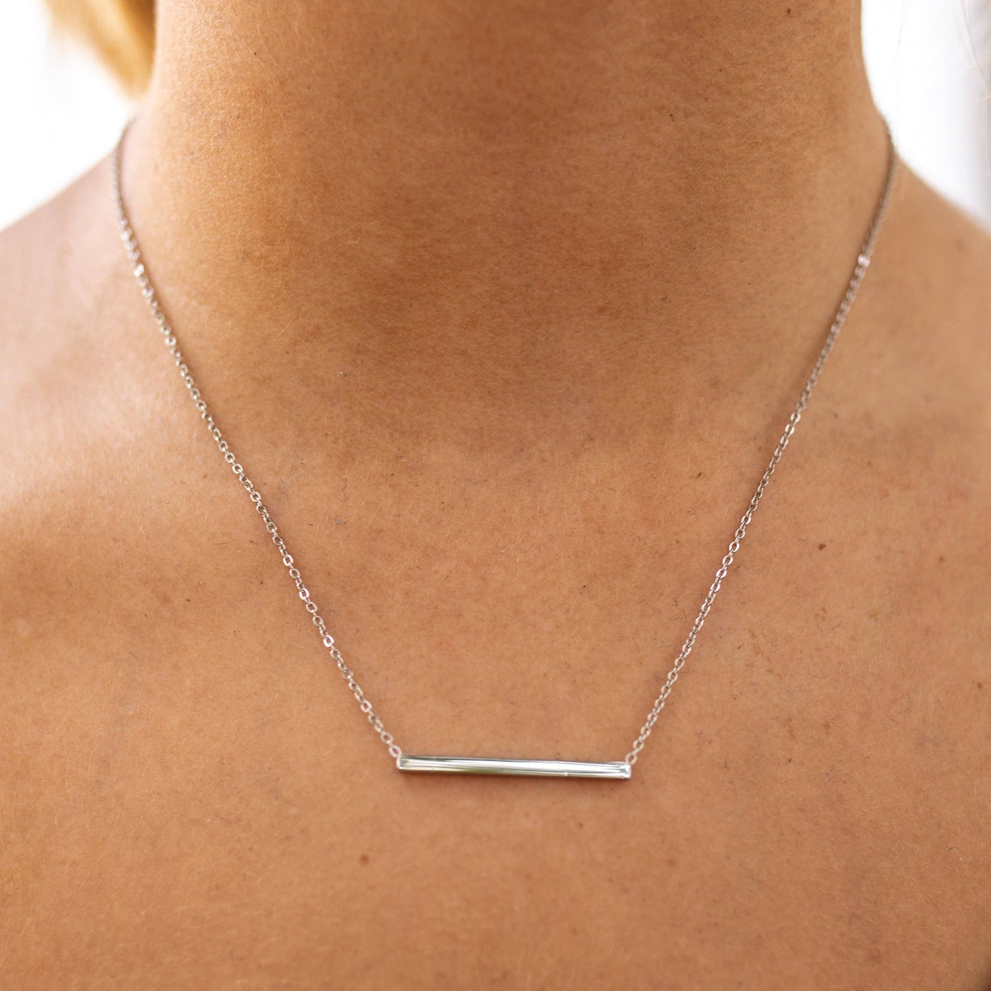 Harmony Bar Necklace: Silver